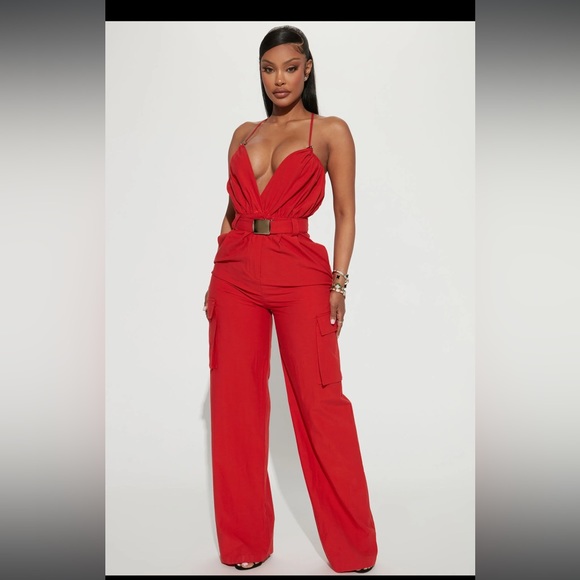 Fashion Nova Pants - Fashion Nova Jumpsuit size medium. NWT